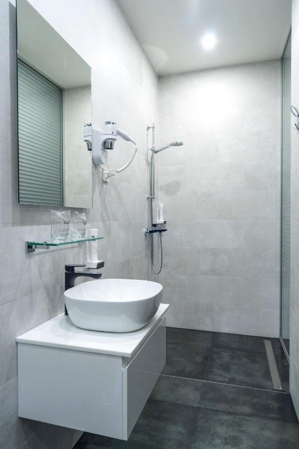 Hotel & Restoran Dvorac Gjalski Zabok Dış mekan fotoğraf