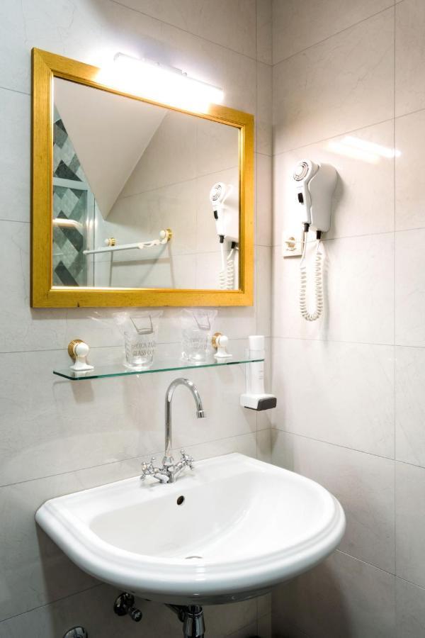 Hotel & Restoran Dvorac Gjalski Zabok Dış mekan fotoğraf