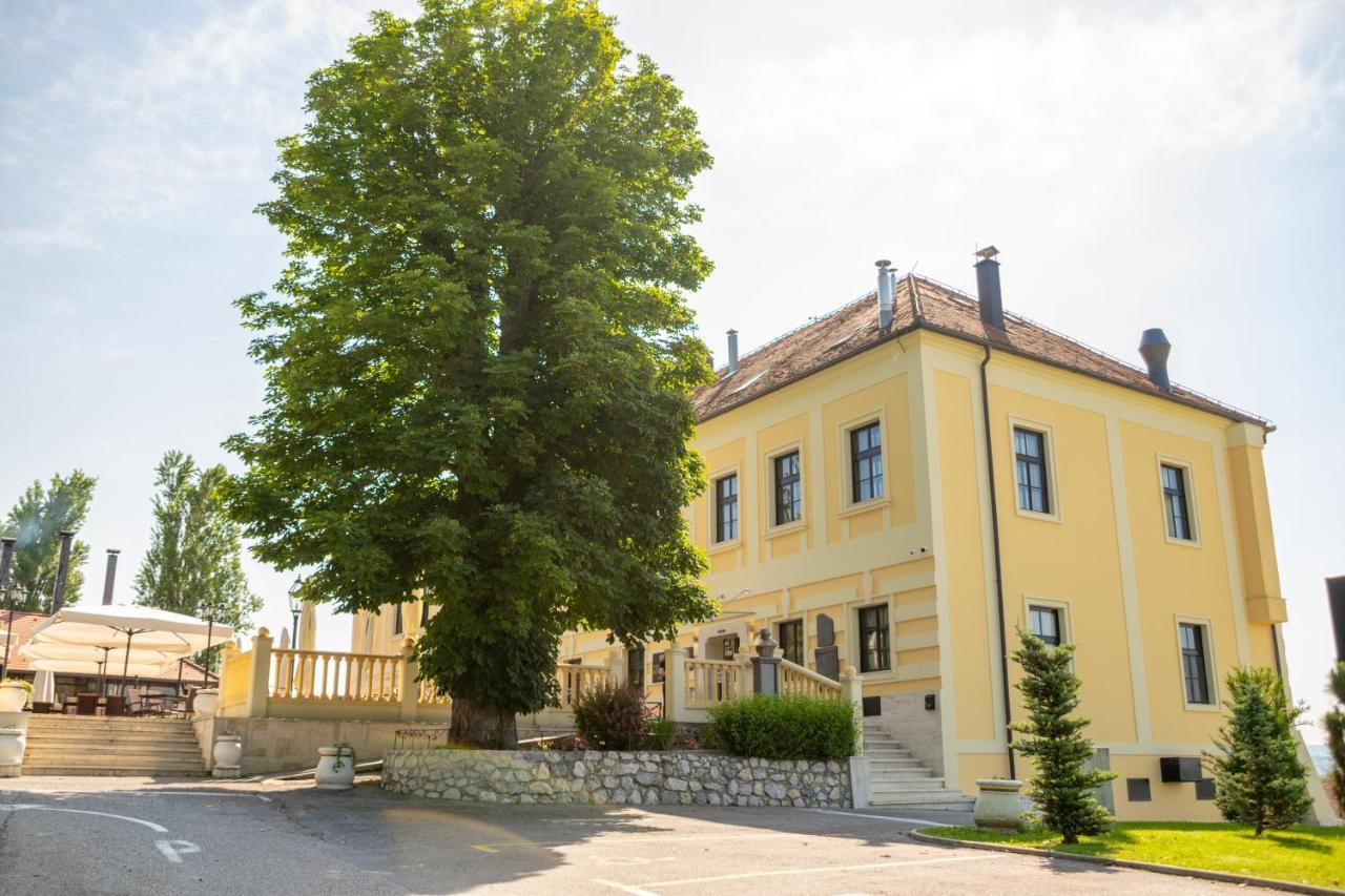 Hotel & Restoran Dvorac Gjalski Zabok Dış mekan fotoğraf