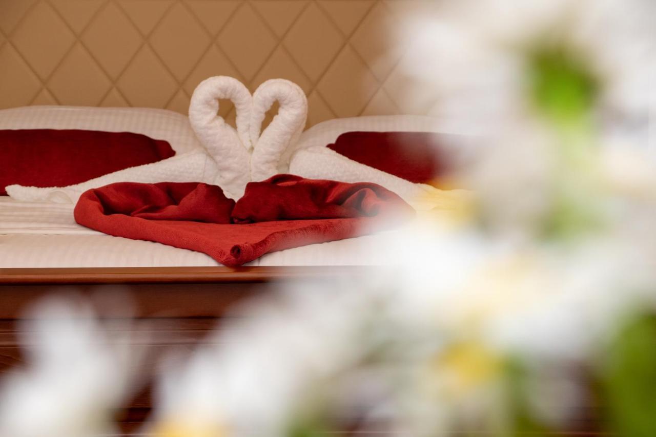 Hotel & Restoran Dvorac Gjalski Zabok Dış mekan fotoğraf
